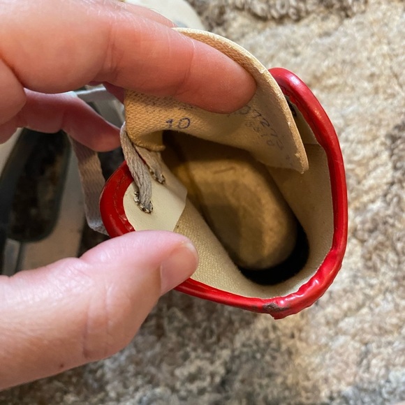 Vintage Rare Strawberry Shortcake Girls Ice Skates Size 6 5/8 Double Edge - Picture 7 of 10